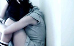 4 thiếu niên cưỡng dâm bạn chat