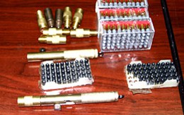 Bắn chết người giữa phố