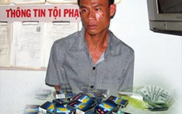 Mang tiền đền bù đi đánh bạc