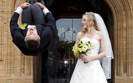 Chú rể nhào lộn ngoạn mục tại đám cưới