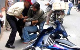 Âm mưu dùng súng và bom xăng cướp tiệm vàng