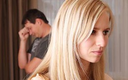 Gắn chặt "của quý" chồng bằng keo siêu dính