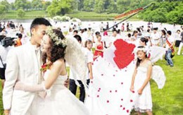 Váy cưới dài hơn 2km