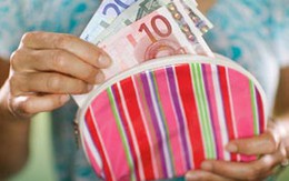 Phụ nữ thích tiền hơn sex