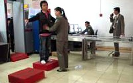 Sân bay Nội Bài phát hiện 50 khẩu súng gửi qua đường hàng không 