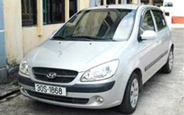 Giết tài xế taxi, vứt xác xuống sông Hồng