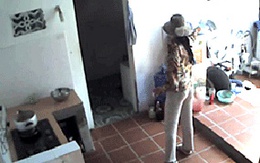 Bắt nghi can hạ độc hàng xóm bằng thuốc chuột