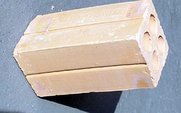"Va" trai làng, bị ném gạch chết
