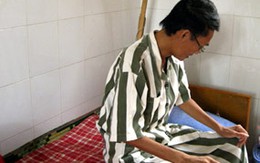 Xin cho con... ở lại tù