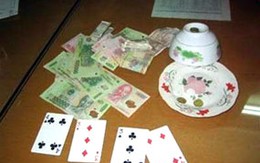Giả danh công an cướp bạc