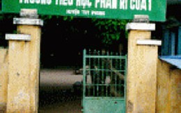 Vào tận trường bắt cóc 2 nữ sinh