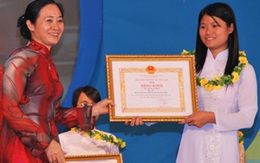 Tôn vinh nhiêu tập thể, cá nhân xuất sắc