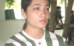 Chuyện mỹ nhân khoác áo tù