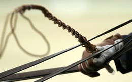Nói dối vợ sẽ bị đánh đòn