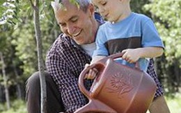 Tại sao cha già dễ sinh con dị tật?