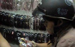 Mắt kính “cao cấp” giá bèo
