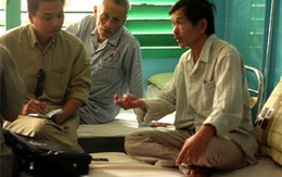Đánh nhau vì chức “trưởng thôn": Chuyện thật như đùa