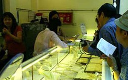 Giá vàng bất ngờ tăng vượt ngưỡng 24 triệu đồng/lượng