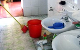 Bé 4 tuổi ngã vào chậu nước, chết tại trường mầm non 
