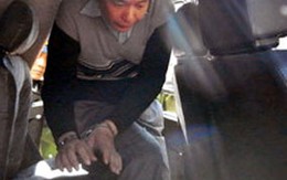 Mua trinh nữ sinh, "ngài" hiệu trưởng ngồi tù 126 tháng