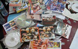 Bắt ông "trùm" sản xuất băng đĩa khiêu dâm