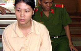 Nữ cử nhân xinh đẹp và những ngón lừa ma quái
