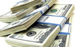 Phục kích thang máy, đâm người cướp 6.000 USD