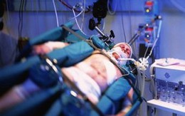 Bị "nhốt" trong cơ thể bất động 23 năm
