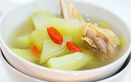 Thực đơn bữa trưa: Canh gà su su