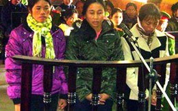 Tăng án người đàn bà lột quần "tình địch" giữa đám đông