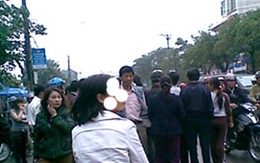 Vụ đánh ghen ầm ĩ thu hút hàng trăm "khán giả"