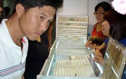 Giá vàng trong nước tăng mạnh, dân lại chen mua