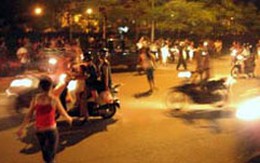 ĐT Việt Nam hòa Thái Lan 1-1: Hàng ngàn “quái xế” quậy