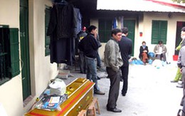 Một người đàn bà chết cháy trong phòng trọ bị cột cửa