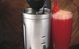 Máy "mix" đồ uống cực sành điệu