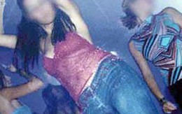 Đánh sập ổ lắc trong quán karaoke