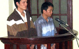 Sang Lào "đột vòm", bóc lịch 30 năm