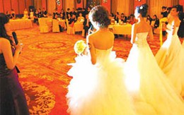 Tỷ phú Trung Quốc tuyển vợ