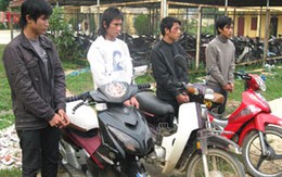 Vờ mua kẹo cao su cướp tài sản