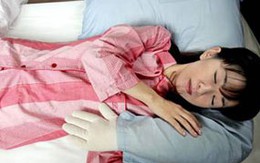 Phụ nữ độc thân mê "gối người tình"