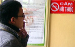 Cấm hút thuốc lá nơi công cộng: Loay hoay xử phạt