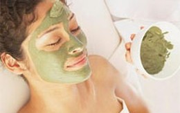 Mặt biến dạng vì đắp mặt nạ ở mỹ viện