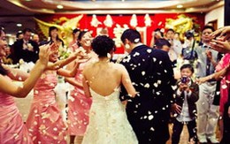 Học sinh 13 trường nghỉ học vì... một đám cưới