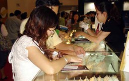 Giá vàng bất ngờ giảm mạnh