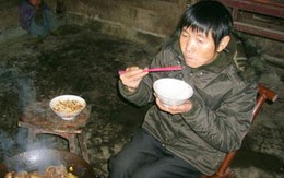 Kinh hoàng người chết đội mồ sống dậy 