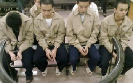 Vi phạm giao thông, chém công an phường