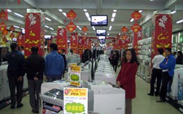 Mở hàng đầu năm, siêu thị lì xì tặng tiền, giảm giá 70%