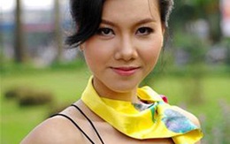 Cô ấy rất mốt, chỉ với một chiếc khăn