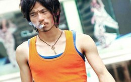 "Phát sốt" vì gã ăn mày đẹp trai