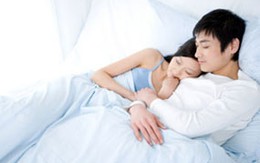 Vào viện vì cho vợ... gối tay